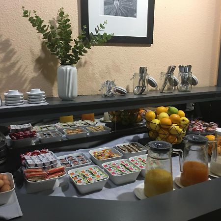 Montgeron Confort Hotel מראה חיצוני תמונה