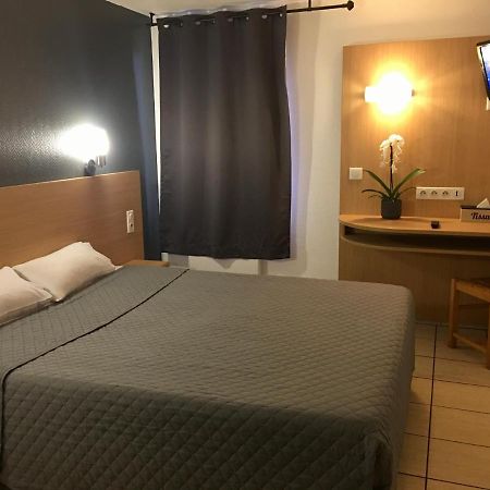 Montgeron Confort Hotel מראה חיצוני תמונה