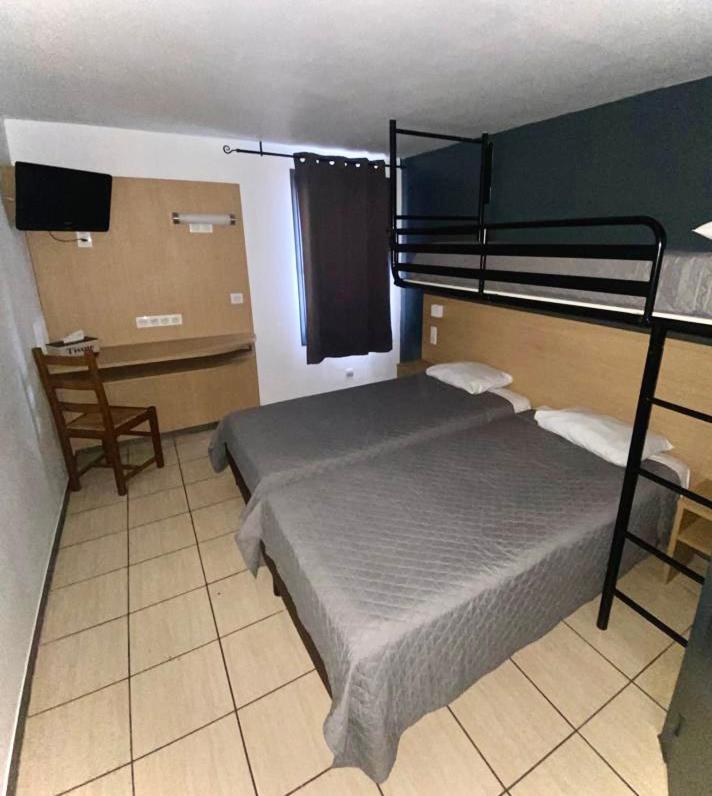 Montgeron Confort Hotel מראה חיצוני תמונה