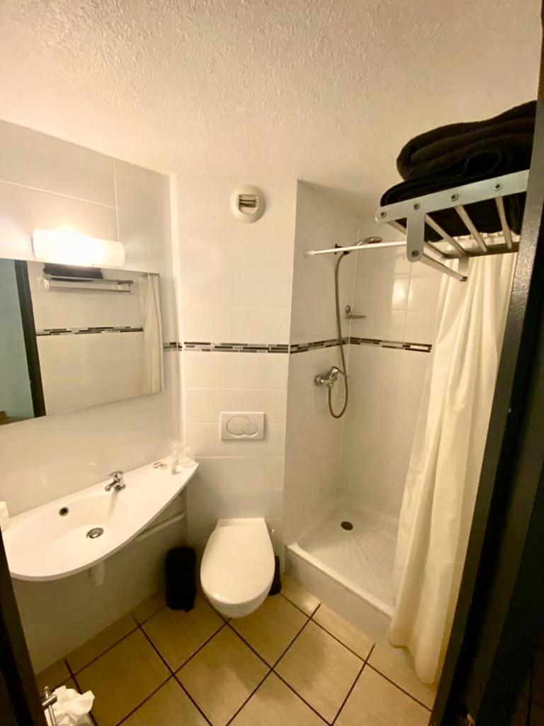Montgeron Confort Hotel מראה חיצוני תמונה