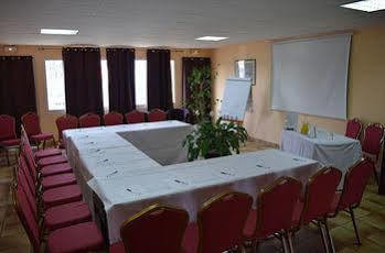 Montgeron Confort Hotel מראה חיצוני תמונה